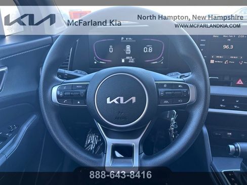 Used 2023 Kia Sportage LX image 17