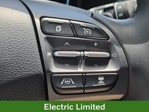 Used 2023 Hyundai Kona Limited FWD image 28