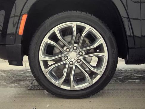 Used 2023 Jeep Grand Wagoneer Series II w/ Flexible Seating Group image 20