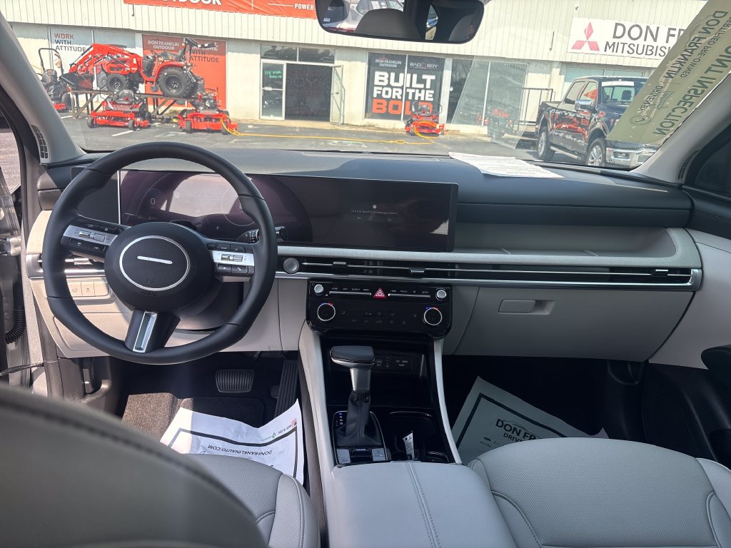Used 2025 Hyundai Tucson SEL FWD image 15