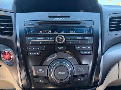Used 2015 Acura ILX w/ Technology Package FWD image 14