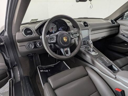 Certified 2025 Porsche 718 Cayman S image 4