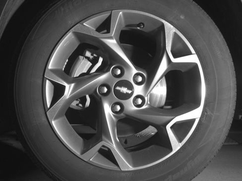 Used 2025 Chevrolet Trax LT w/ LT Convenience Package FWD image 12
