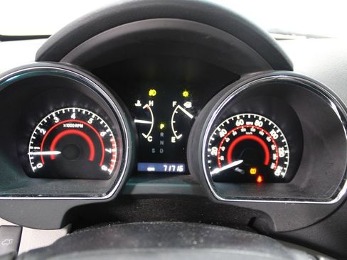 Used 2012 Toyota Highlander SE image 27