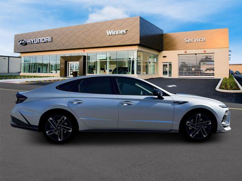 New 2026 Hyundai Sonata N Line FWD image 9