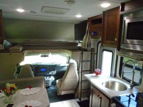 Used 2019 Chevrolet Express 4500 w/ RV Package image 44