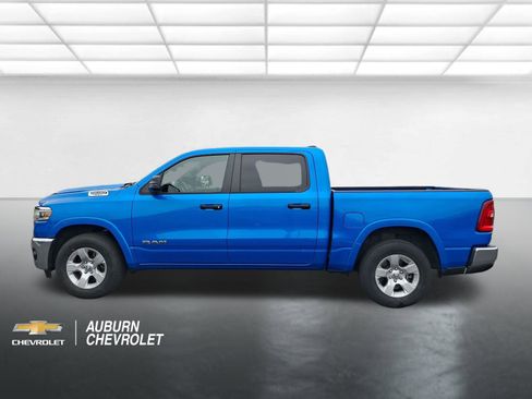 Used 2025 RAM 1500 Big Horn AWD/4WD image 6