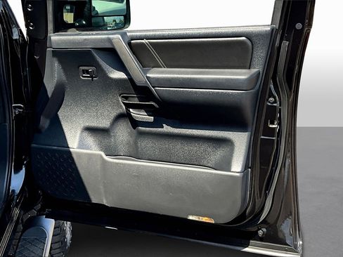 Used 2014 Nissan Titan PRO-4X w/ Pro-4x Luxury Package image 17