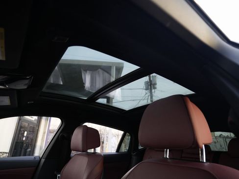 Used 2020 BMW X6 M50i w/ Premium Package image 19