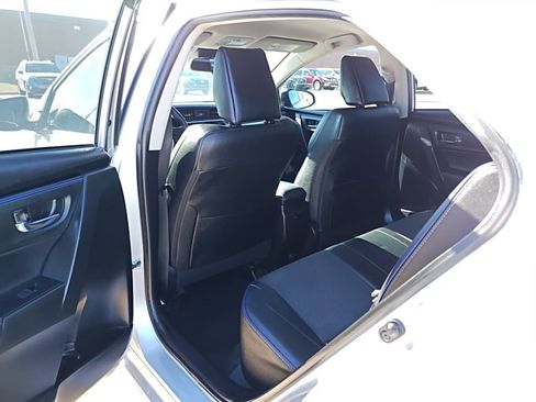 Used 2017 Toyota Corolla SE image 35