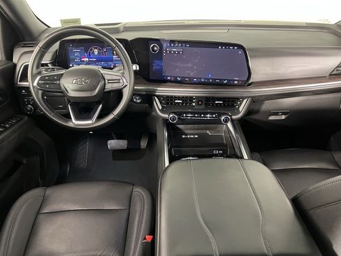 Used 2025 Chevrolet Tahoe Z71 image 12