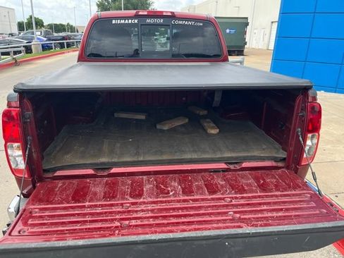 Used 2018 Nissan Frontier SV AWD/4WD image 6