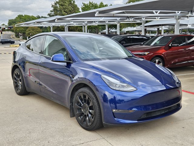 Used 2023 Tesla Model Y Long Range AWD/4WD image 3