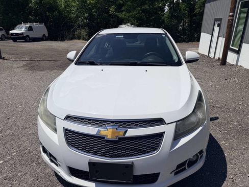 Used 2013 Chevrolet Cruze LT w/ RS Package FWD image 2