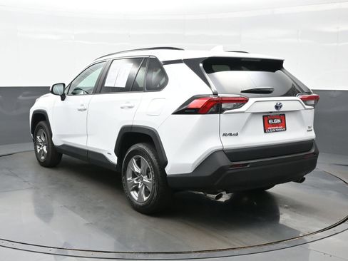 Used 2024 Toyota RAV4 XLE w/ Convenience Package AWD/4WD image 4