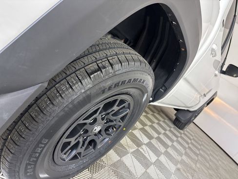 Used 2023 Toyota Tacoma SR5 w/ SX Package AWD/4WD image 32