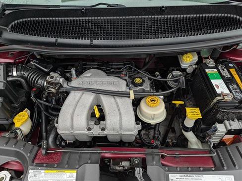 Used 2002 Chrysler Voyager eC image 9