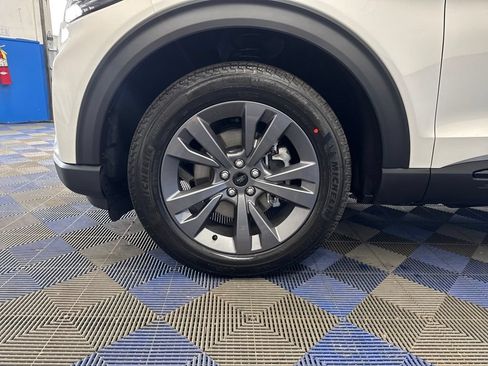 New 2026 Ford Explorer Active w/ Active Comfort Package AWD/4WD image 28