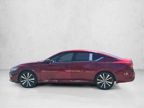 Used 2020 Nissan Altima 2.5 SR FWD image 8