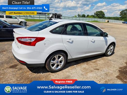 Used 2014 Ford Focus SE FWD image 4