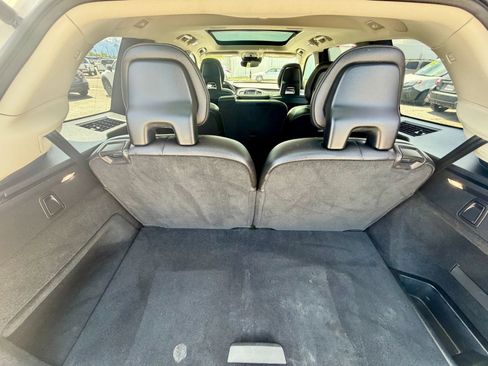 Used 2018 Volvo XC90 T6 Momentum w/ Momentum Plus Package AWD/4WD image 21
