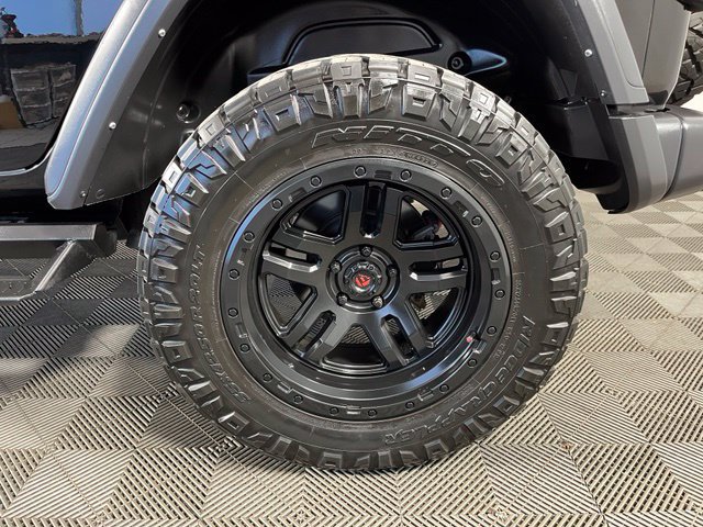Used 2022 Jeep Wrangler Unlimited Rubicon w/ Cold Weather Group AWD/4WD image 10