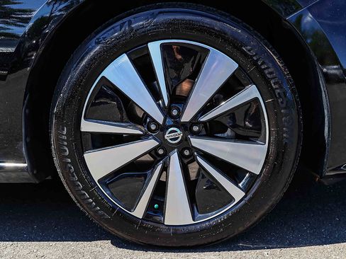Used 2019 Nissan Altima 2.5 SL FWD image 26