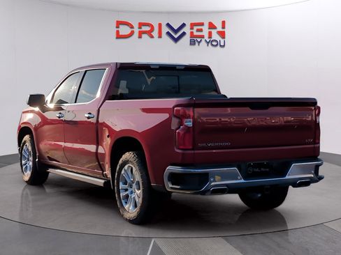 Used 2023 Chevrolet Silverado 1500 LTZ w/ LTZ Premium Package image 3