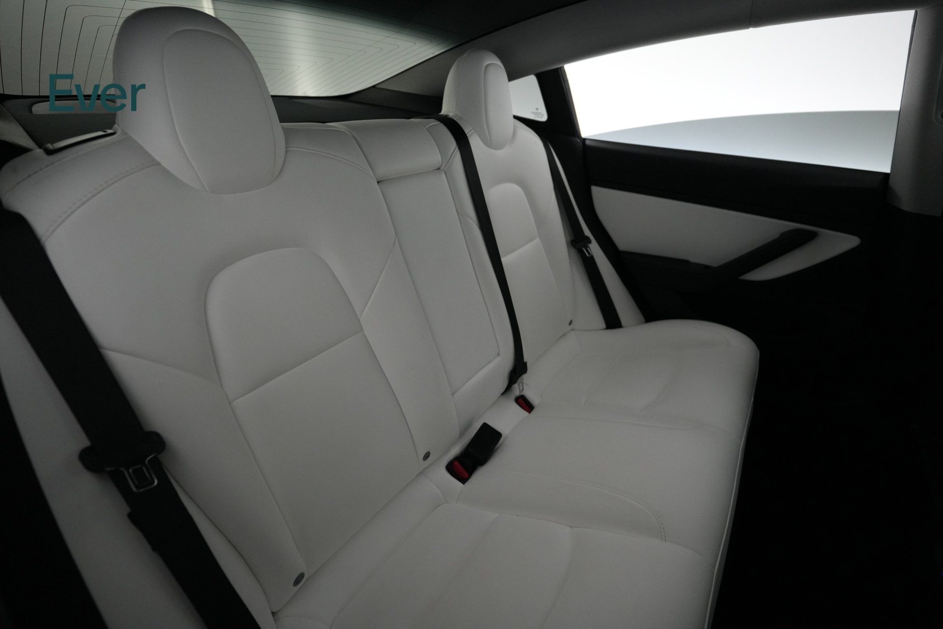 Used 2020 Tesla Model 3 Standard Range RWD image 5