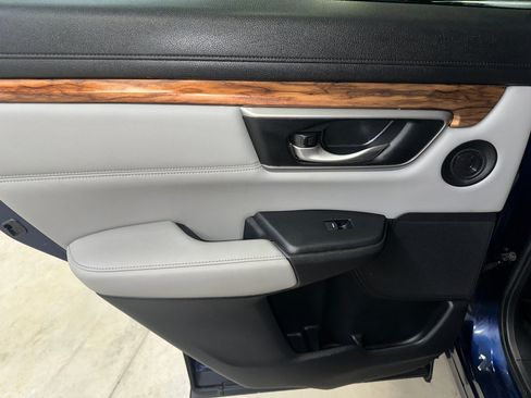 Used 2018 Honda CR-V EX-L image 17