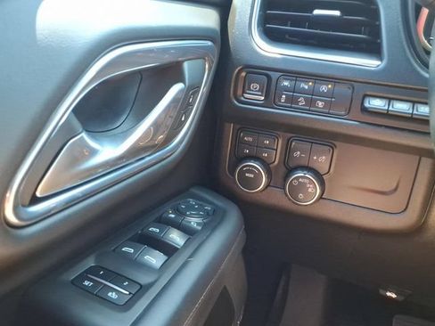 Used 2023 Chevrolet Tahoe High Country AWD/4WD image 24