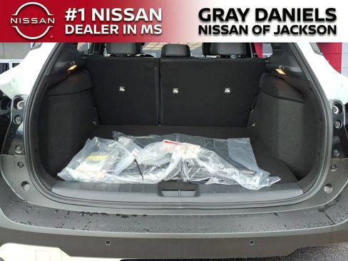 Certified 2025 Nissan Kicks SR AWD/4WD image 10