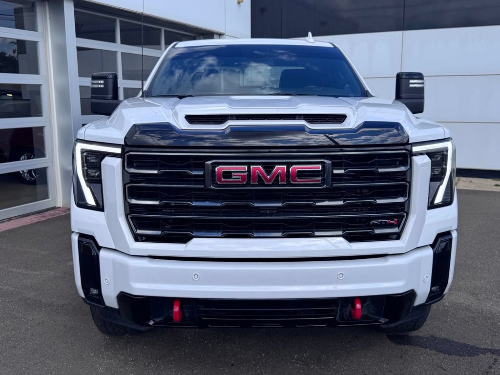 Used 2025 GMC Sierra 2500 AT4 AWD/4WD image 8