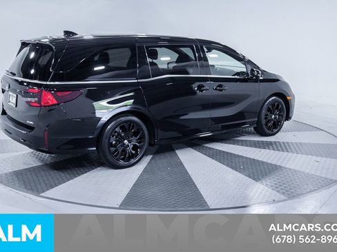 Used 2025 Honda Odyssey Sport-L image 10