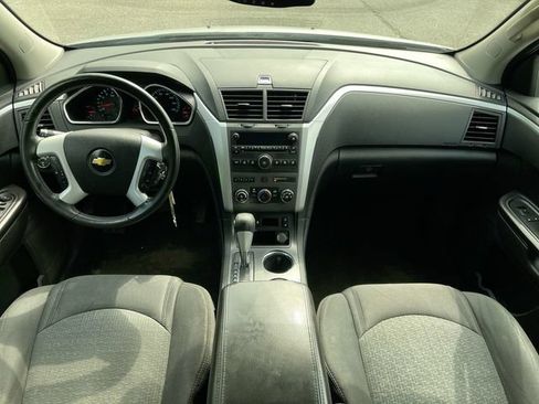 Used 2011 Chevrolet Traverse LT w/ Personal Connectivity Package FWD image 17