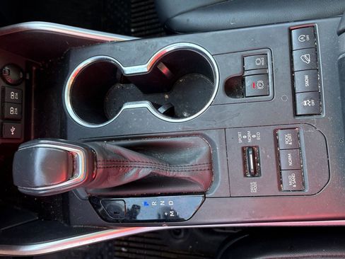 Certified 2020 Toyota Highlander XLE image 16