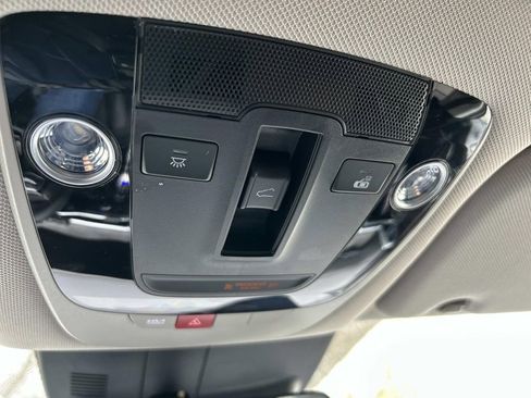 Used 2025 Kia Sorento SX AWD/4WD image 37
