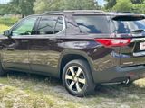 Used 2021 Chevrolet Traverse LT w/ LT Premium Package image 6