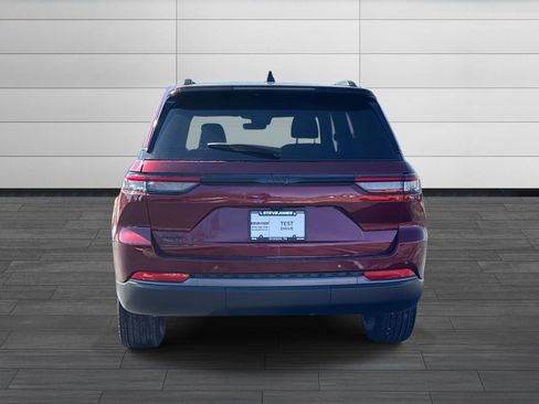 New 2026 Jeep Grand Cherokee Altitude AWD/4WD image 5