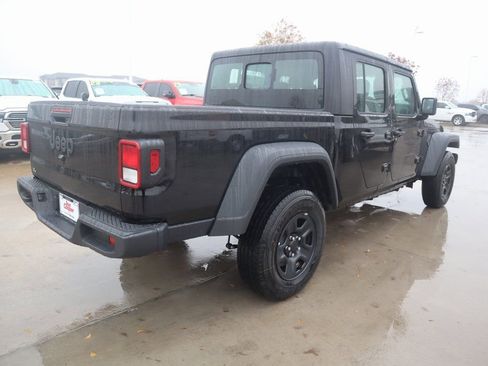 New 2026 Jeep Gladiator Sport image 19