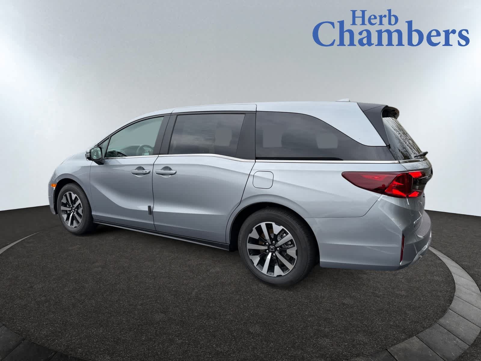 New 2026 Honda Odyssey EX-L image 8
