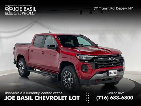 Used 2024 Chevrolet Colorado Z71 w/ Z71 Convenience Package 2 AWD/4WD image 1