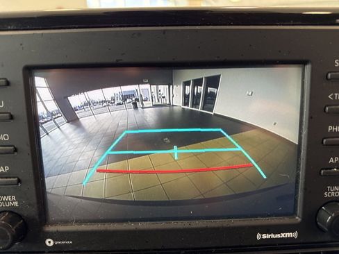 Used 2022 Toyota RAV4 LE image 29