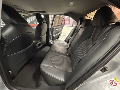 Used 2019 Toyota Camry SE image 47