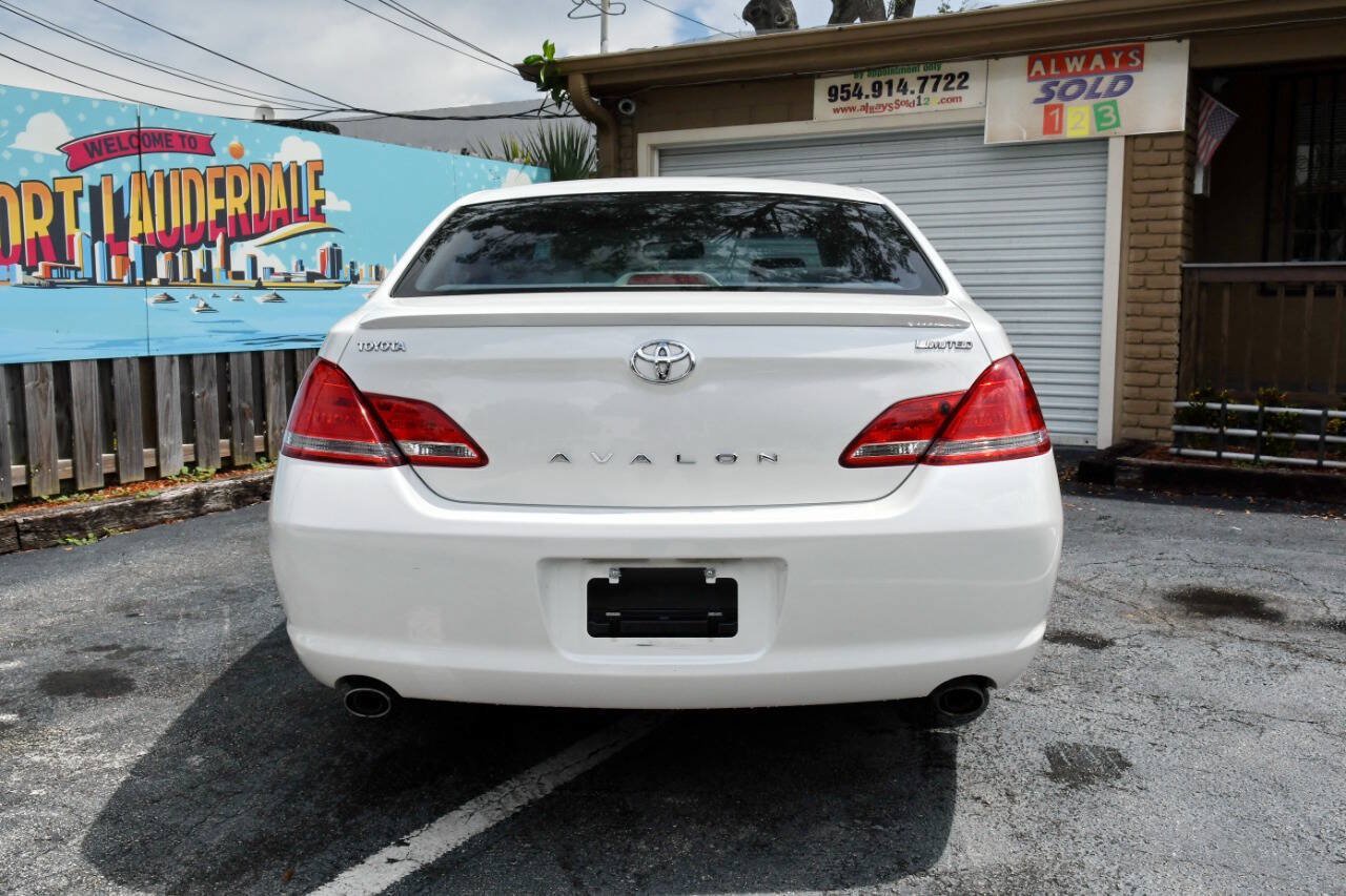 Used 2007 Toyota Avalon Touring FWD image 30