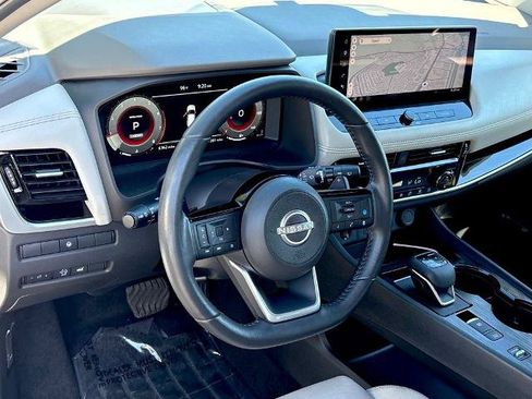 Certified 2024 Nissan Rogue SL FWD image 11