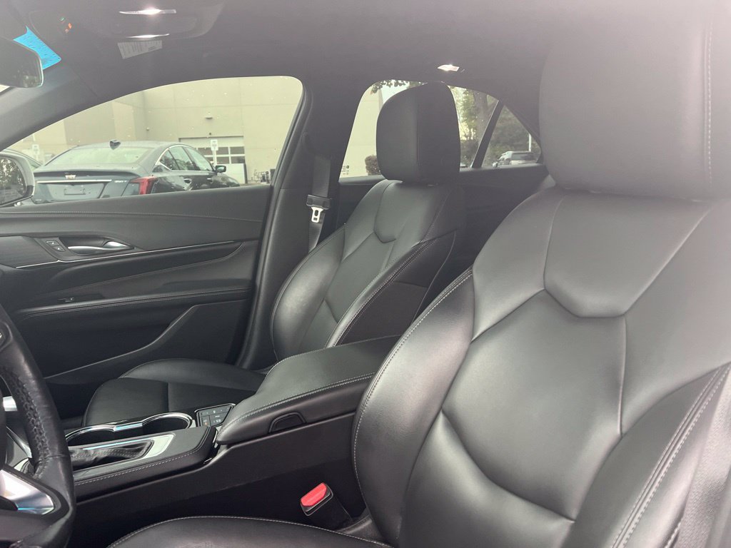 Used 2023 Cadillac CT4 Luxury w/ Cold Weather Package RWD image 19