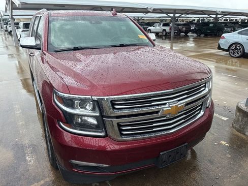 Used 2017 Chevrolet Suburban Premier RWD image 2