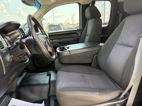 Used 2011 Chevrolet Silverado 2500 LT w/ Interior Plus Package AWD/4WD image 21