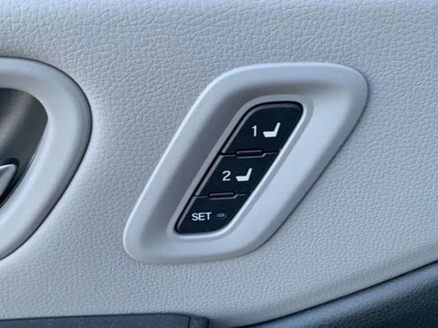 Certified 2023 Honda Pilot Elite image 10